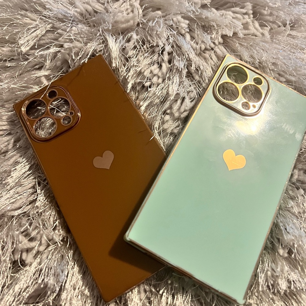 Elegant Heart-Embellished Phone Cases - Brown and Mint I phone 13 pro max